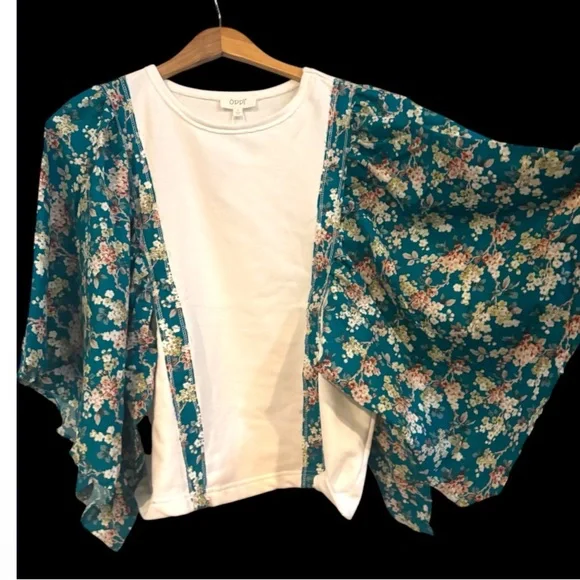 Oddi Floral Sleeve Top NWT - Picture 2 of 7
